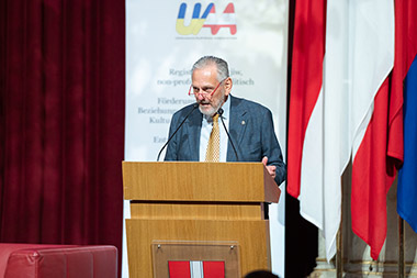 Symposium WAR AND WAR CRIMES
