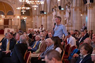 Symposium WAR AND WAR CRIMES