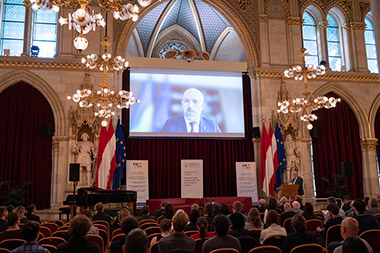 Symposium WAR AND WAR CRIMES